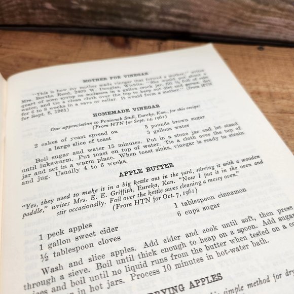 Rare Recipes and Budget Savers Community Cookbook from Wichita Eagle 1961 - Picture 5 of 8